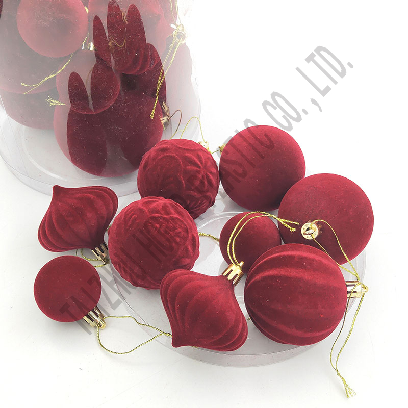 套23绒球异形(4CM/6个+6CM/14个+8CM/3个)